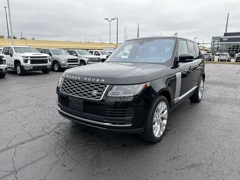 Used 2022 Land Rover Range Rover Westminster Edition image 4