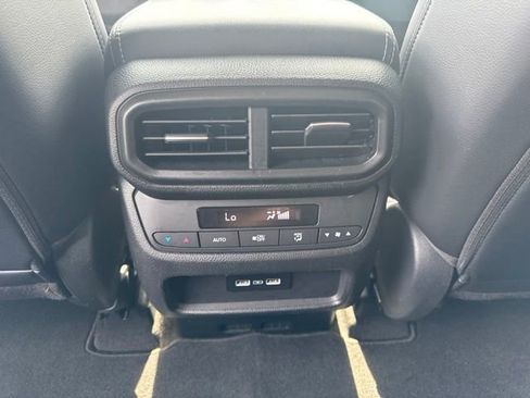 Used 2023 Honda Pilot Touring image 23