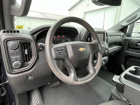 Used 2024 Chevrolet Silverado 2500 Custom w/ Custom Value Package image 21