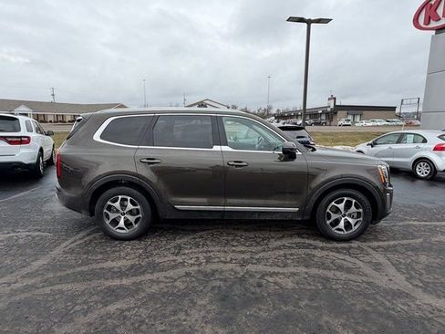 Used 2022 Kia Telluride EX image 29