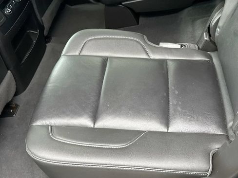 Used 2019 Chevrolet Tahoe LT RWD image 28
