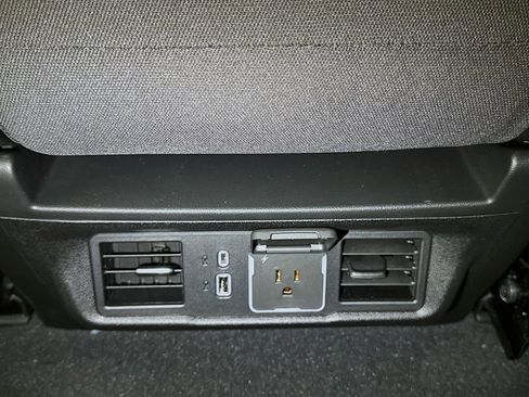 New 2026 GMC Sierra 1500 SLE w/ Preferred Package RWD image 14