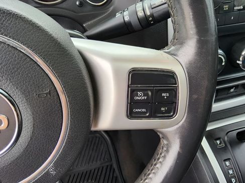 Used 2016 Jeep Compass High Altitude AWD/4WD image 14