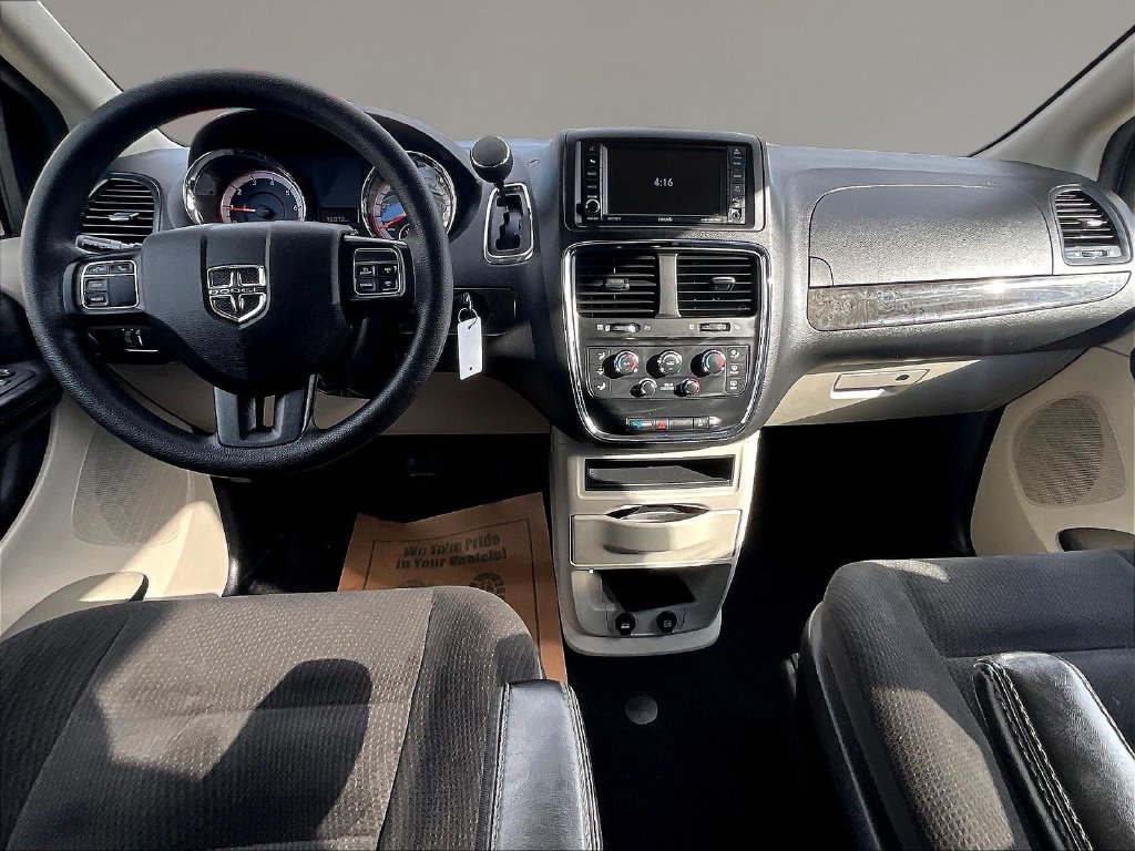 Used 2019 Dodge Grand Caravan SE w/ UConnect Hands-Free Group FWD image 7