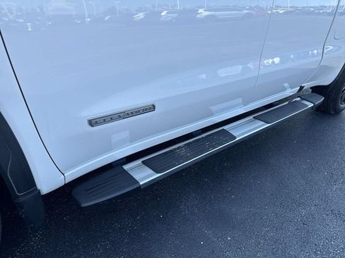 Used 2022 GMC Sierra 1500 Elevation AWD/4WD image 9