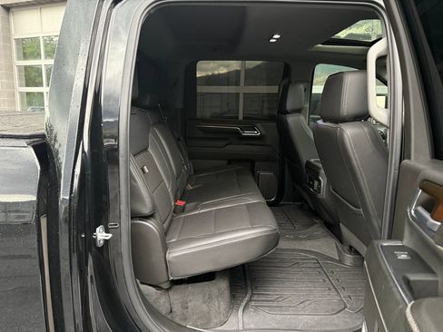 Used 2024 GMC Sierra 3500 Denali w/ Denali Reserve Package AWD/4WD image 42