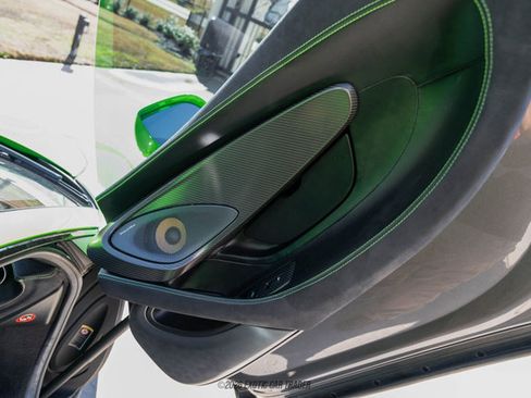 Used 2018 McLaren 570S Spider image 41