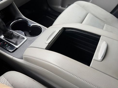 Used 2019 Toyota Highlander LE image 22