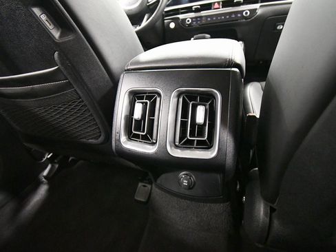 Certified 2025 Kia Sorento S image 16