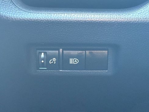 Used 2024 Toyota RAV4 XLE image 31