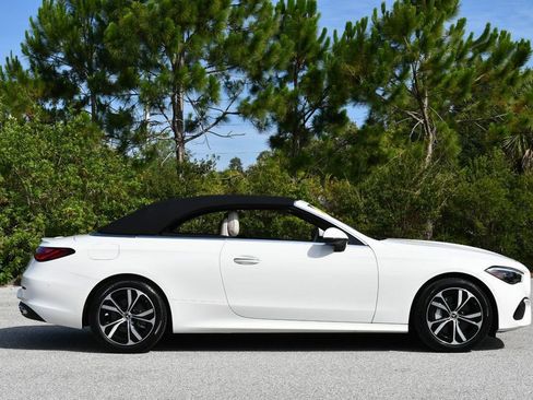 Used 2024 Mercedes-Benz CLE 300 4MATIC Cabriolet image 49