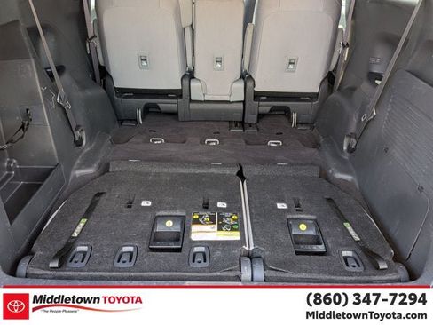 Used 2025 Toyota Sienna LE w/ LE Plus Package AWD/4WD image 33