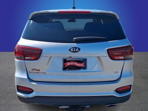 Used 2019 Kia Sorento AWD V6 image 5