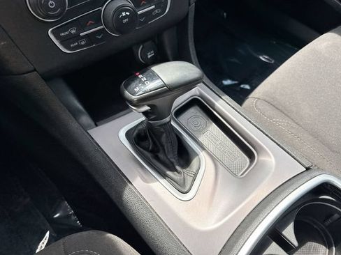Used 2023 Dodge Charger SXT RWD image 19