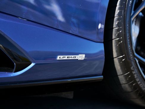 Used 2024 Lamborghini Huracan Tecnica image 9