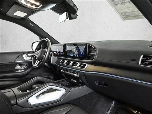 Certified 2022 Mercedes-Benz GLS 450 4MATIC image 25