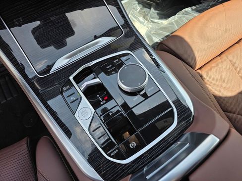 New 2026 BMW X5 sDrive40i image 15