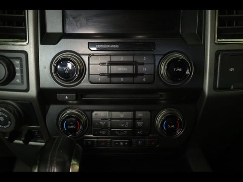 Used 2018 Ford F150 Raptor w/ Equipment Group 802A Luxury AWD/4WD image 24