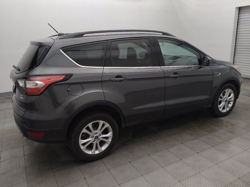Used 2018 Ford Escape SE FWD image 10