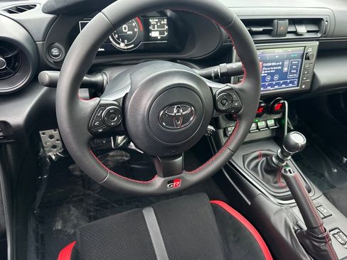 Used 2024 Toyota GR86 TRUENO Edition image 26