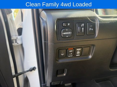 Used 2018 Toyota 4Runner Limited AWD/4WD image 39