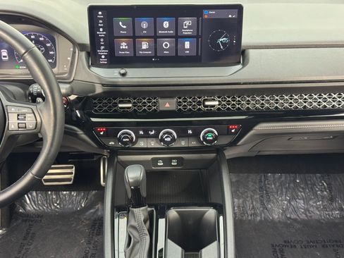 Used 2023 Honda Accord Sport image 23