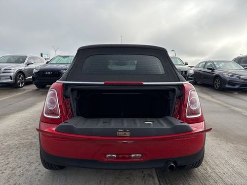 Used 2015 MINI Cooper Convertible image 9