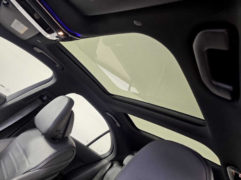 Certified 2023 Mercedes-Benz C 300 4MATIC Sedan image 12
