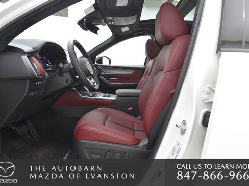 Certified 2025 MAZDA CX-70 3.3 Turbo S w/ Premium Package AWD/4WD image 30