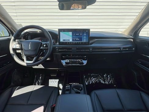 New 2025 Lincoln Corsair Reserve w/ Jet Appearance Package image 14