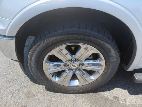 Used 2018 Ford F150 Lariat RWD image 20