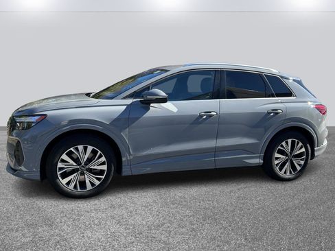 Certified 2025 Audi Q4 e-tron Premium Plus image 3