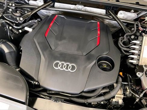Certified 2022 Audi SQ5 Premium Plus image 31