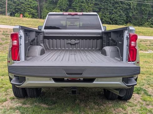 New 2026 Chevrolet Silverado 3500 High Country w/ Technology Package AWD/4WD image 32