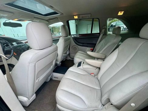 Used 2006 Chrysler Pacifica Touring AWD/4WD image 21