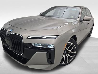 New 2026 BMW 750e xDrive w/ Premium Package
