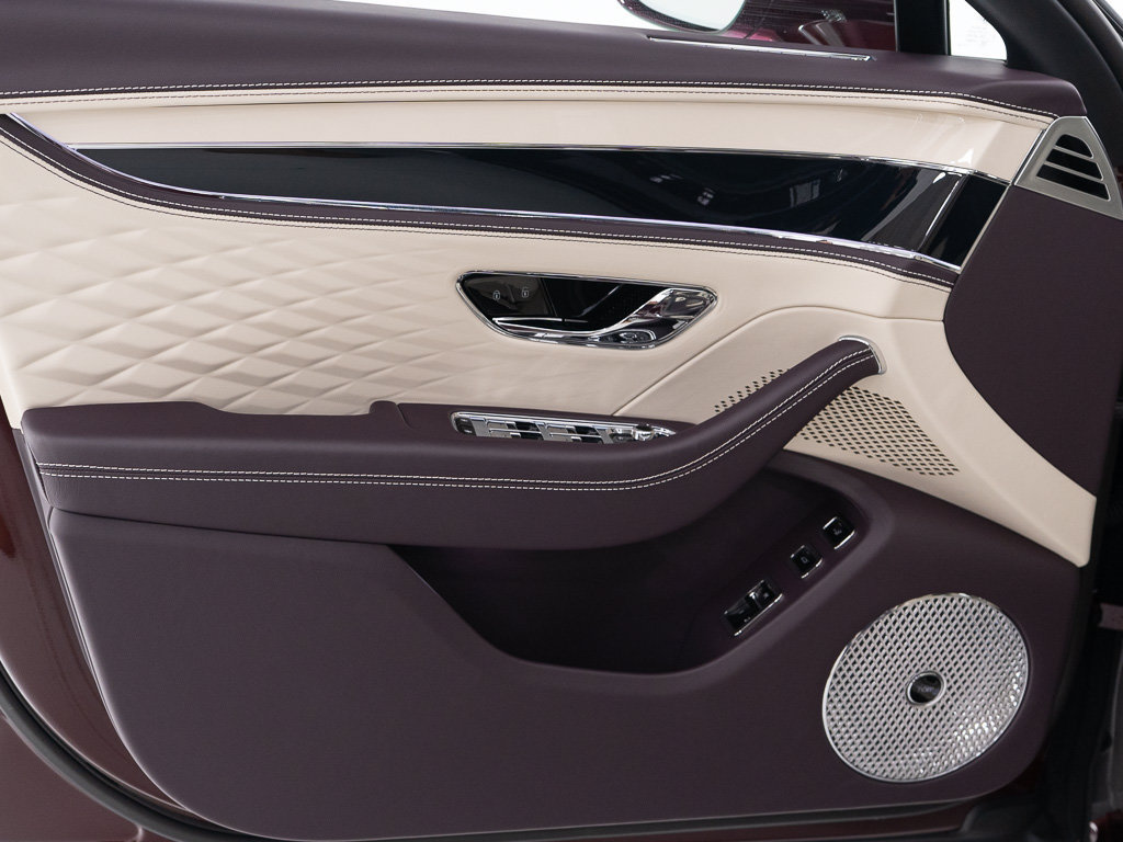 Certified 2026 Bentley Flying Spur Azure AWD/4WD image 11