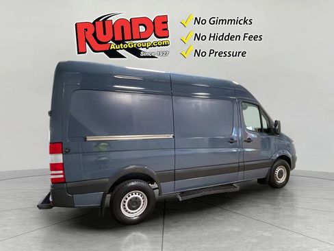 Used 2018 Mercedes-Benz Sprinter 2500 image 6