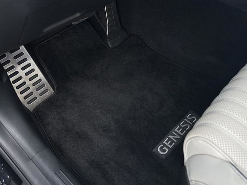 Certified 2025 Genesis G70 2.5T w/ Sport Prestige Package image 50