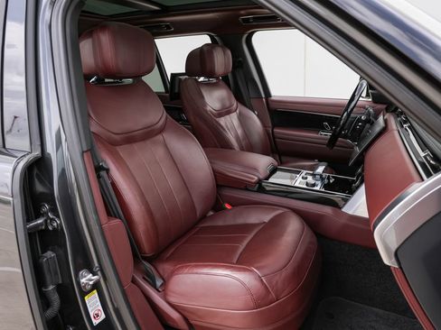 Used 2023 Land Rover Range Rover Autobiography AWD/4WD image 25
