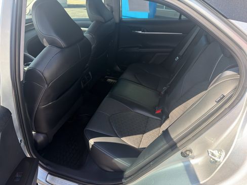 Used 2022 Toyota Camry XSE w/ Navigation Package image 11