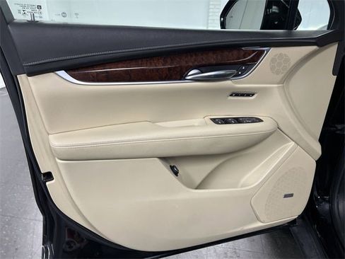 Used 2018 Cadillac XT5 Premium Luxury image 82