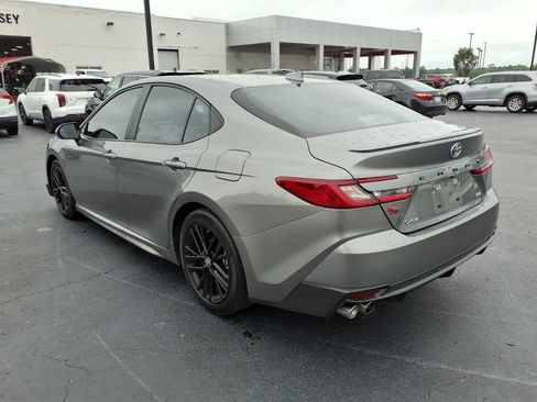 Used 2025 Toyota Camry SE w/ Multimedia Upgrade Package FWD image 5