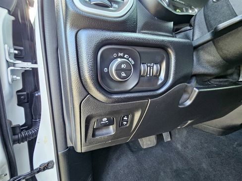 Used 2019 RAM 1500 Big Horn image 21