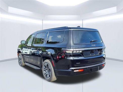 New 2026 Jeep Grand Wagoneer 4WD w/ Premium Group I image 18