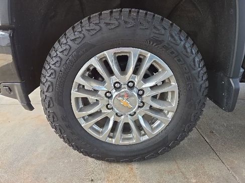 Used 2021 Chevrolet Silverado 2500 High Country w/ Z71 Off-Road Package AWD/4WD image 82