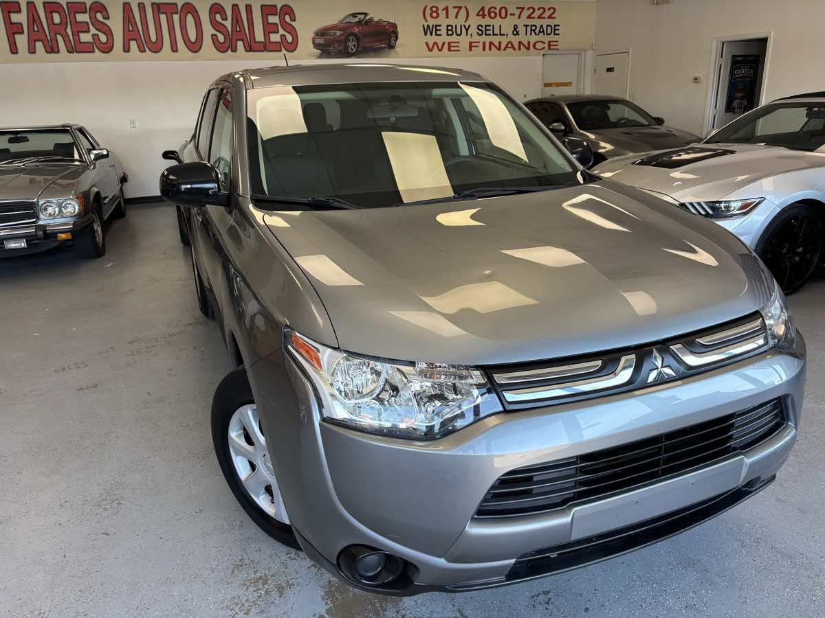 Used 2014 Mitsubishi Outlander ES FWD image 5