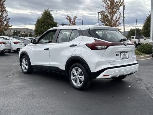 Certified 2023 Nissan Kicks S image 4