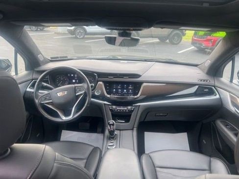 Certified 2024 Cadillac XT6 Premium Luxury w/ Platinum Package AWD/4WD image 4