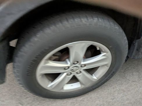 Used 2015 Toyota RAV4 XLE image 9